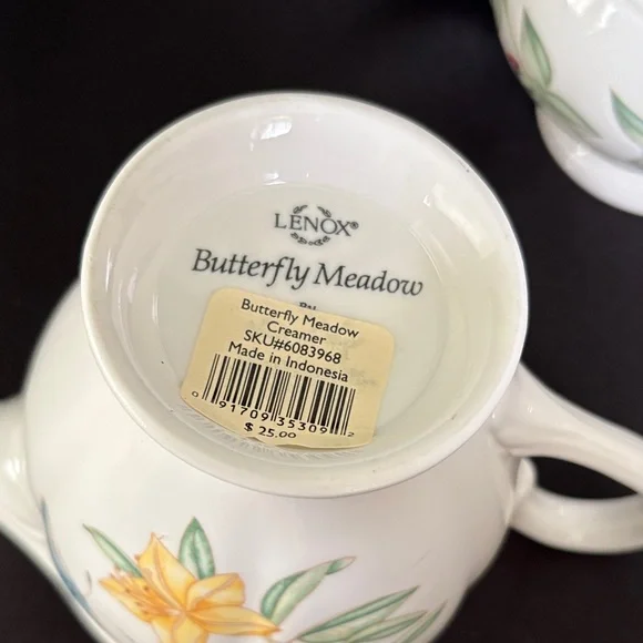 Lenox Floral Creamer and Sugar Bowl Set - Picture 2 of 7